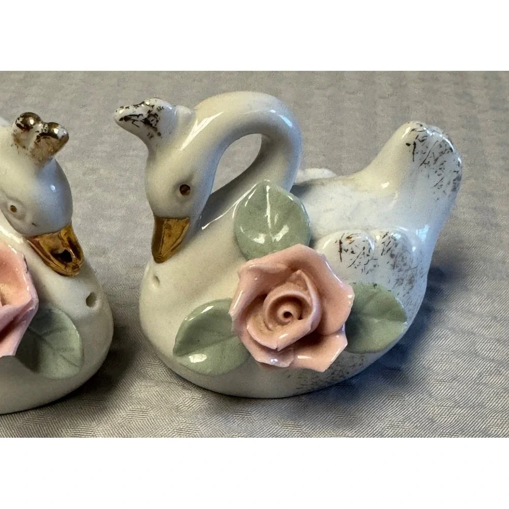 Lefton China Hand Painted Salt and Pepper Shakers Swans 1950s